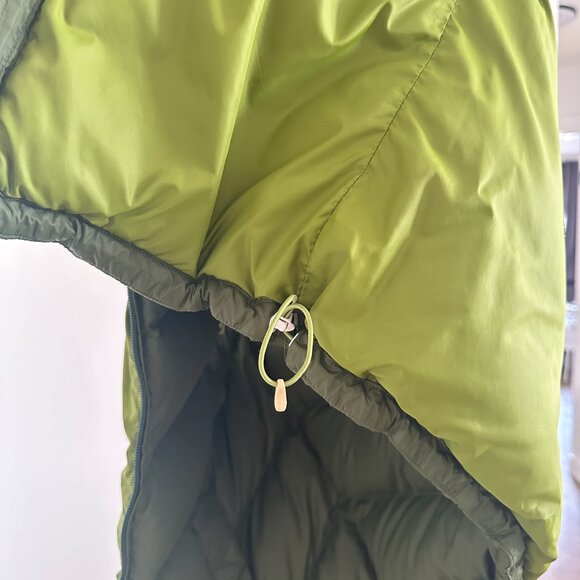 MEC Olive Green Down Puffer Vest VERY warm, perfect for winter and hiking - Picture 8 of 8